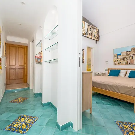 Artist House - De Vivo Realty Дом отдыха *